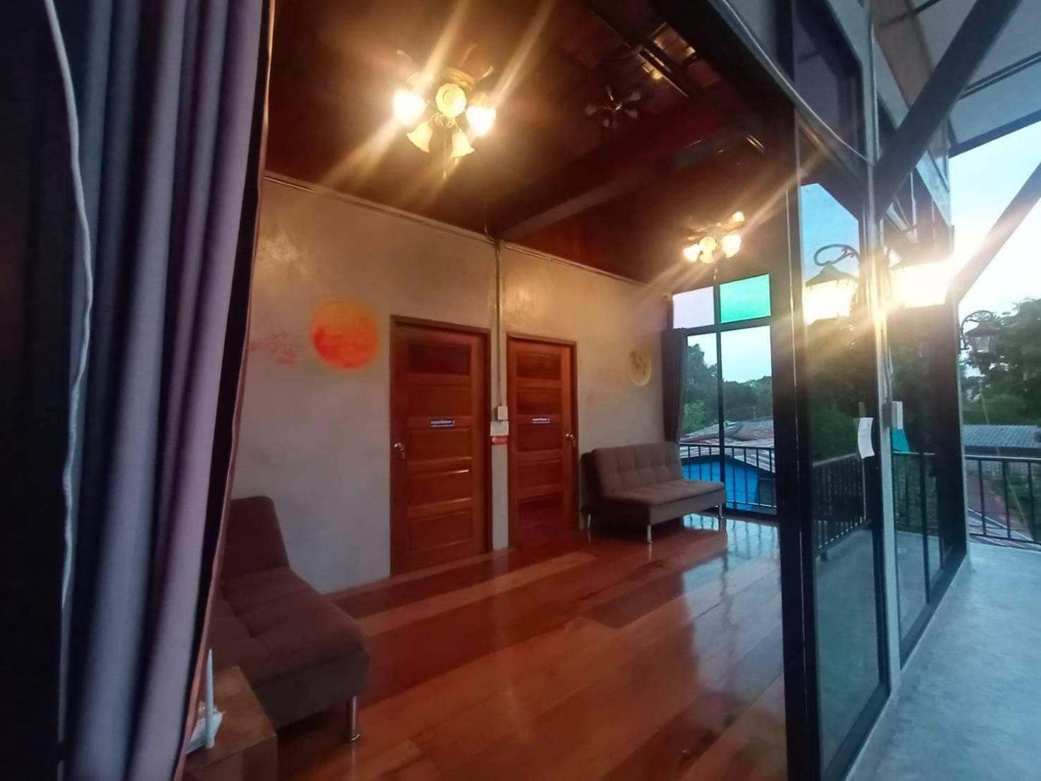 Baan Rabiangdao Uthaithani Uthai Thani Exterior photo